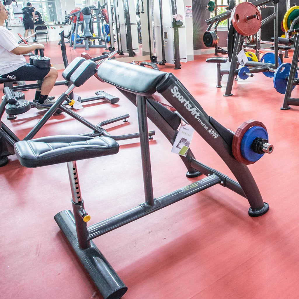 SportsArt A999 Preacher Curl Bench