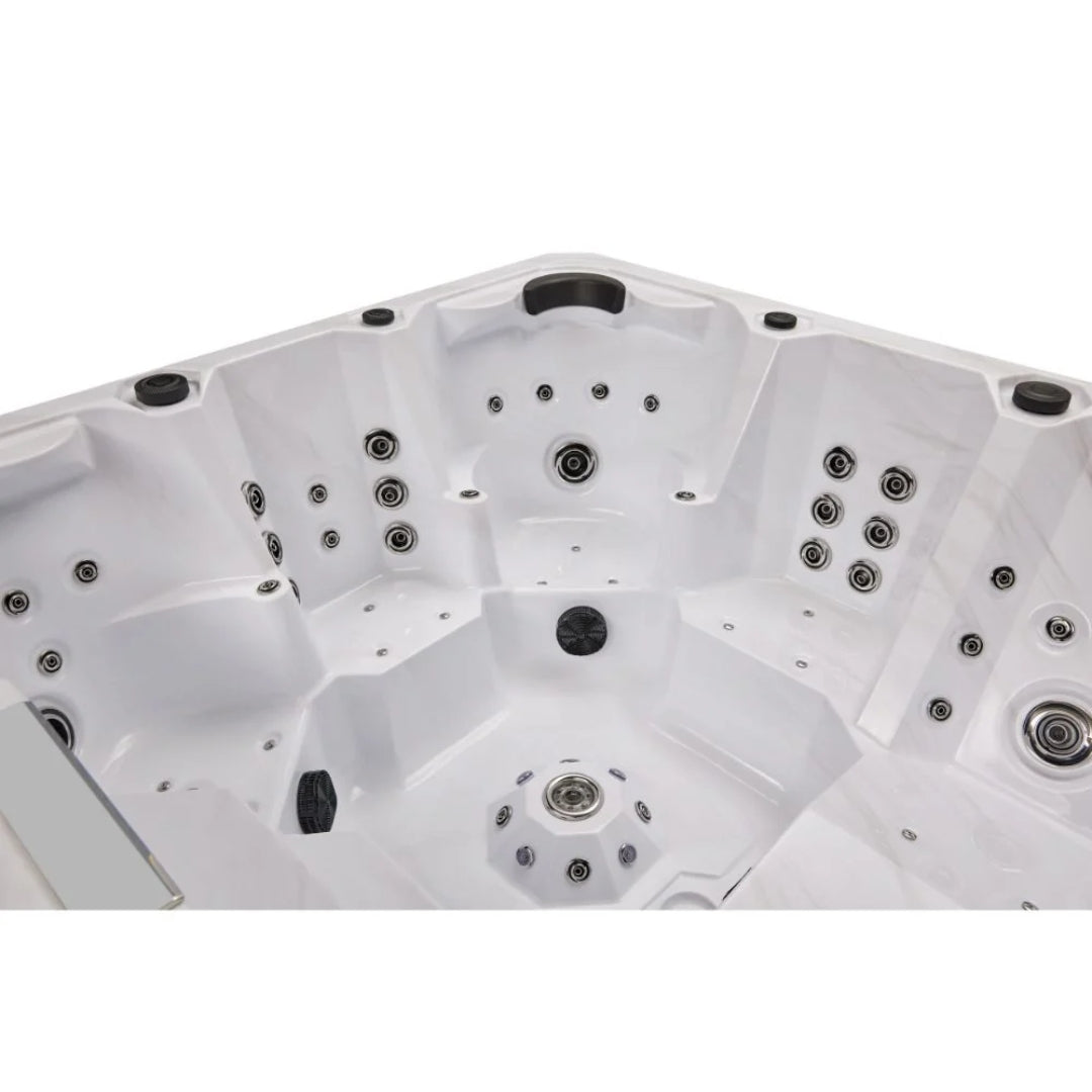 Luxury Spas Galley WS-008 5-Person Hot Tub
