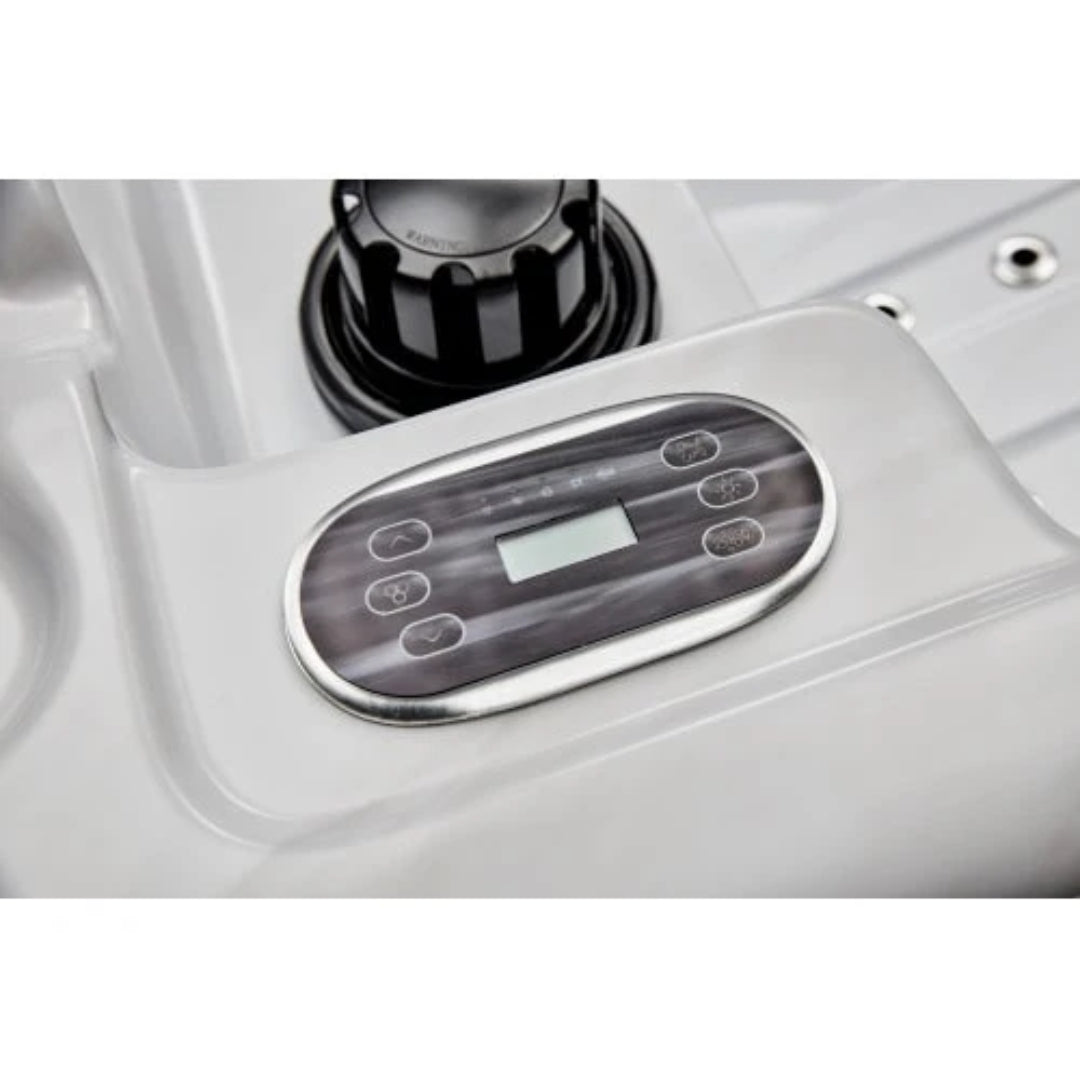 Luxury Spas Regal WS-292 4-Person Hot Tub