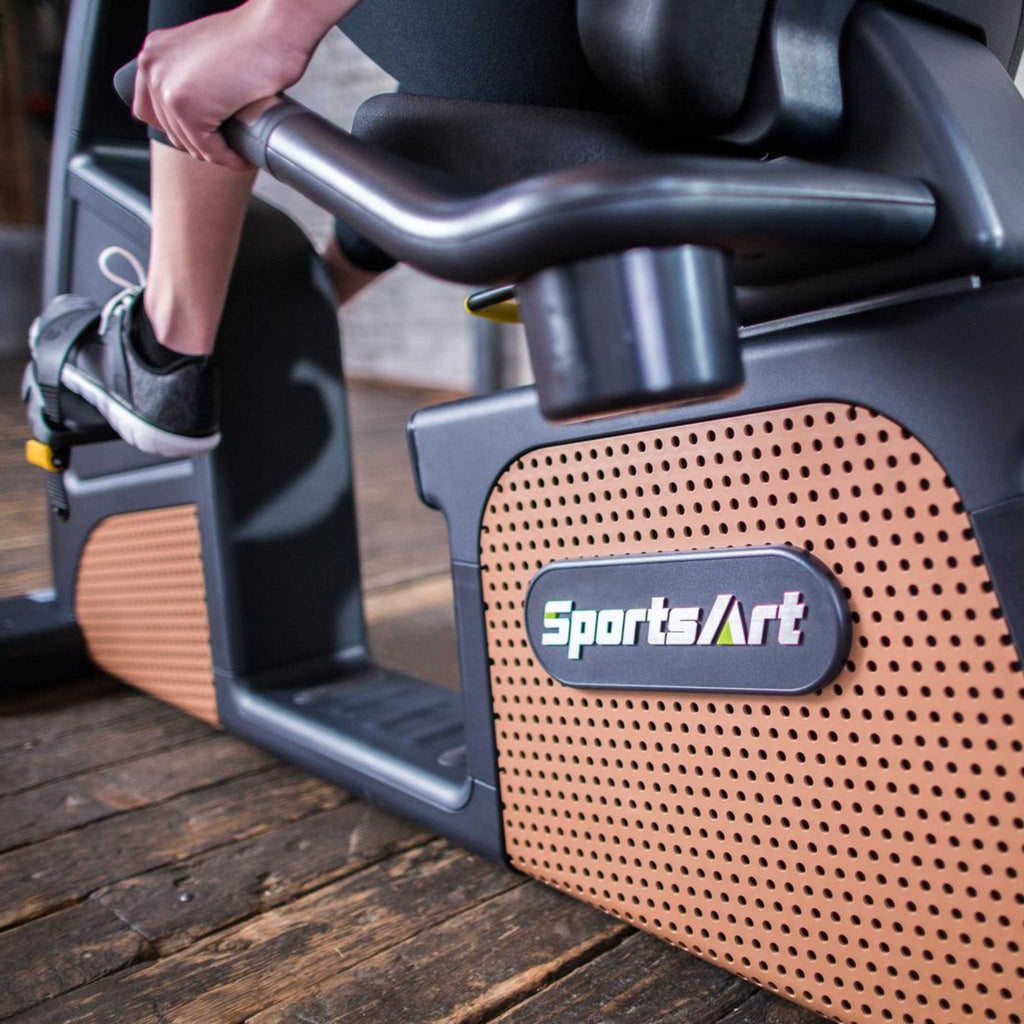 SportsArt C576R-16 SENZA Recumbent Cycle