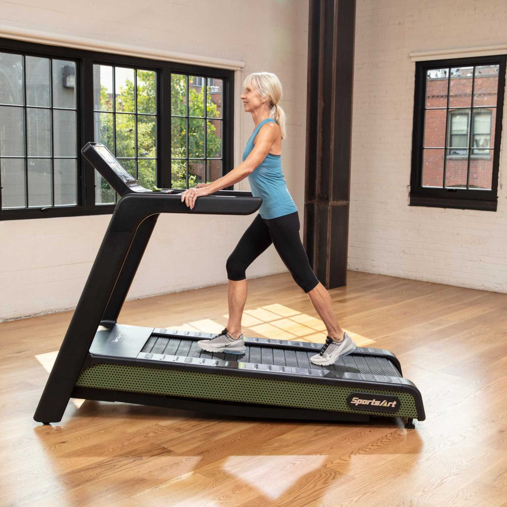 SportsArt G660 Eco-Powr Treadmill
