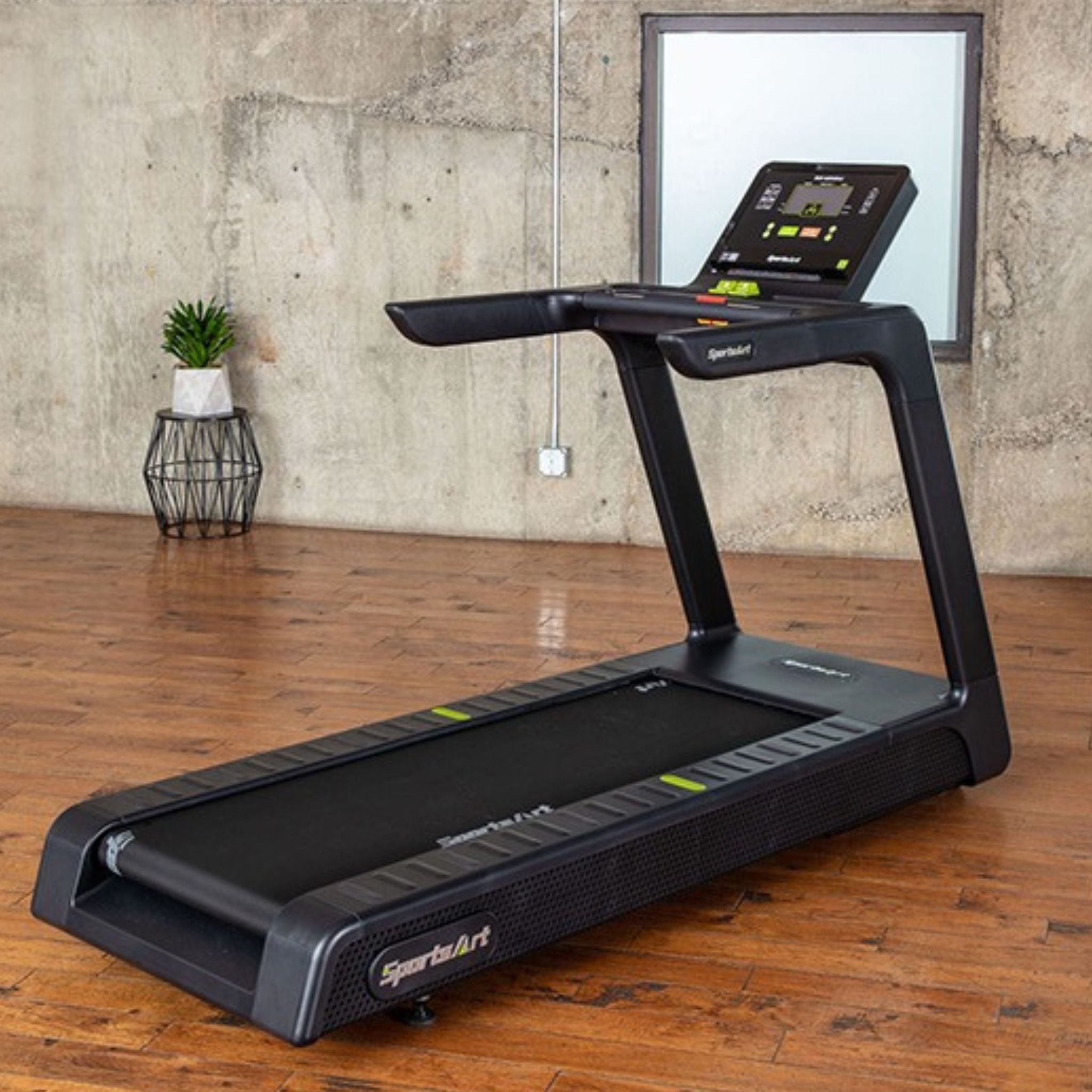 SportsArt T674L Eco-Natural Treadmill