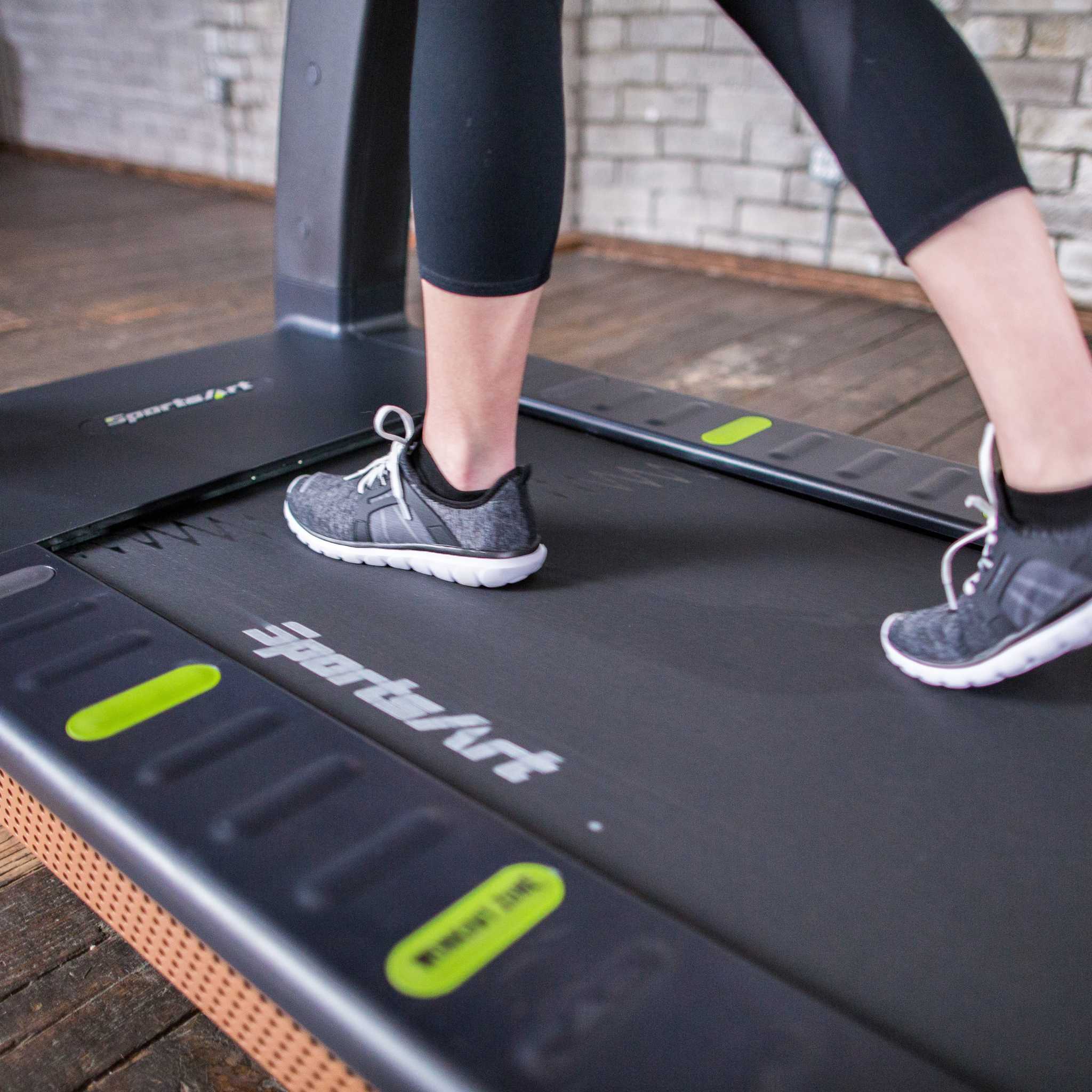 SportsArt T676-19 Treadmill
