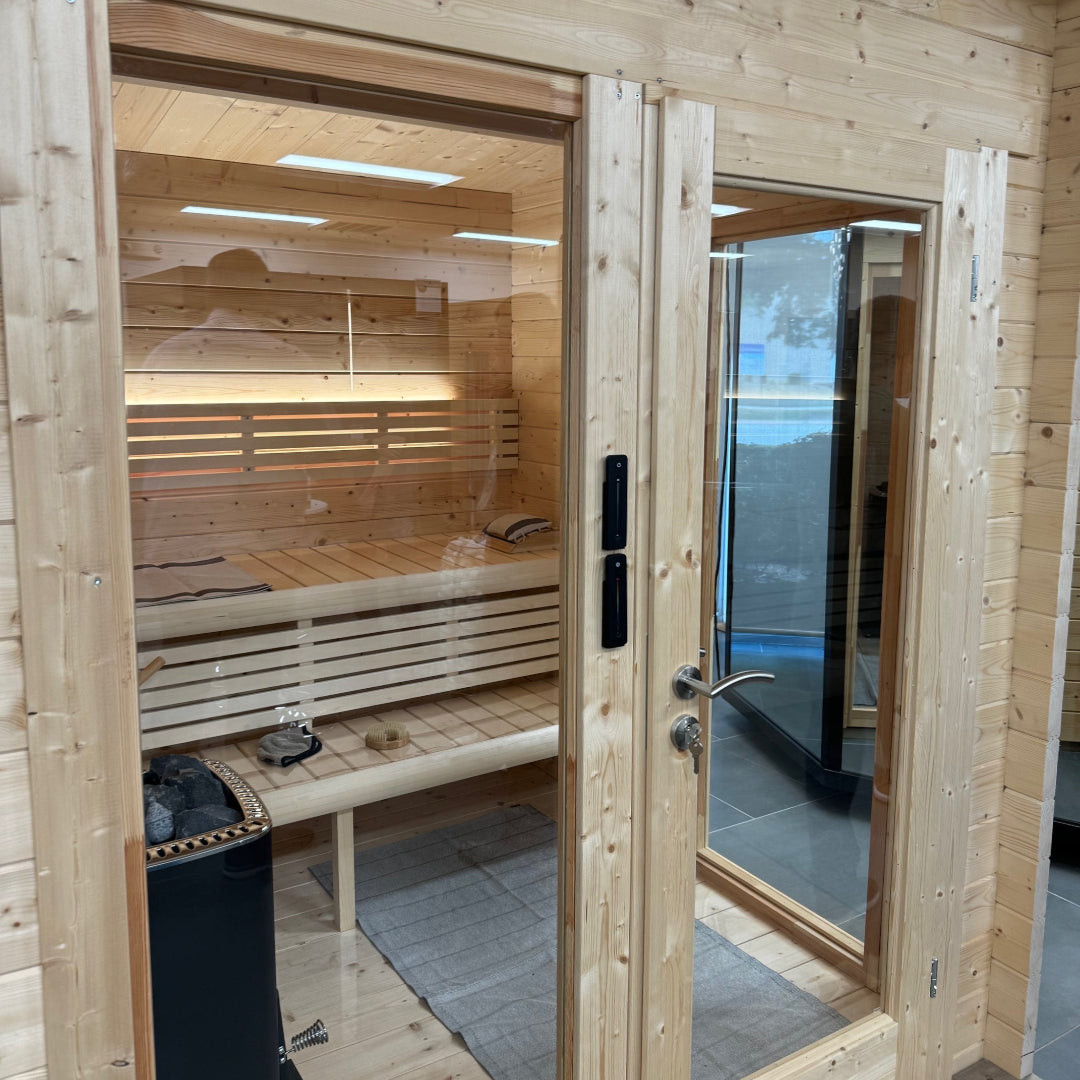 SaunaLife G4 6-Person Traditional Outdoor Sauna